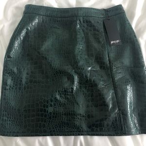 NEW dark green snakeskin mini skirt